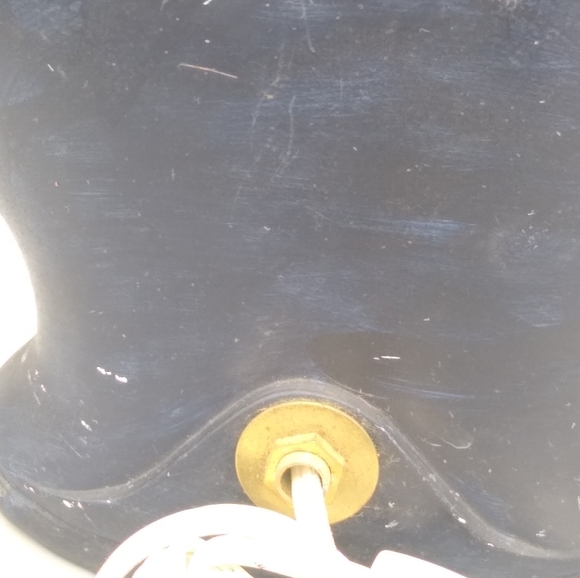 Light-Up Holly Wreath Snowy Village Starry Night Ceramic Vintage Christmas Decor - Picture 13 of 16